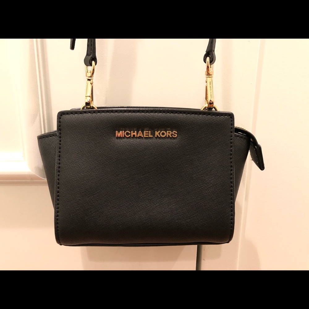 Michael Kors Selma Mini Crossbody